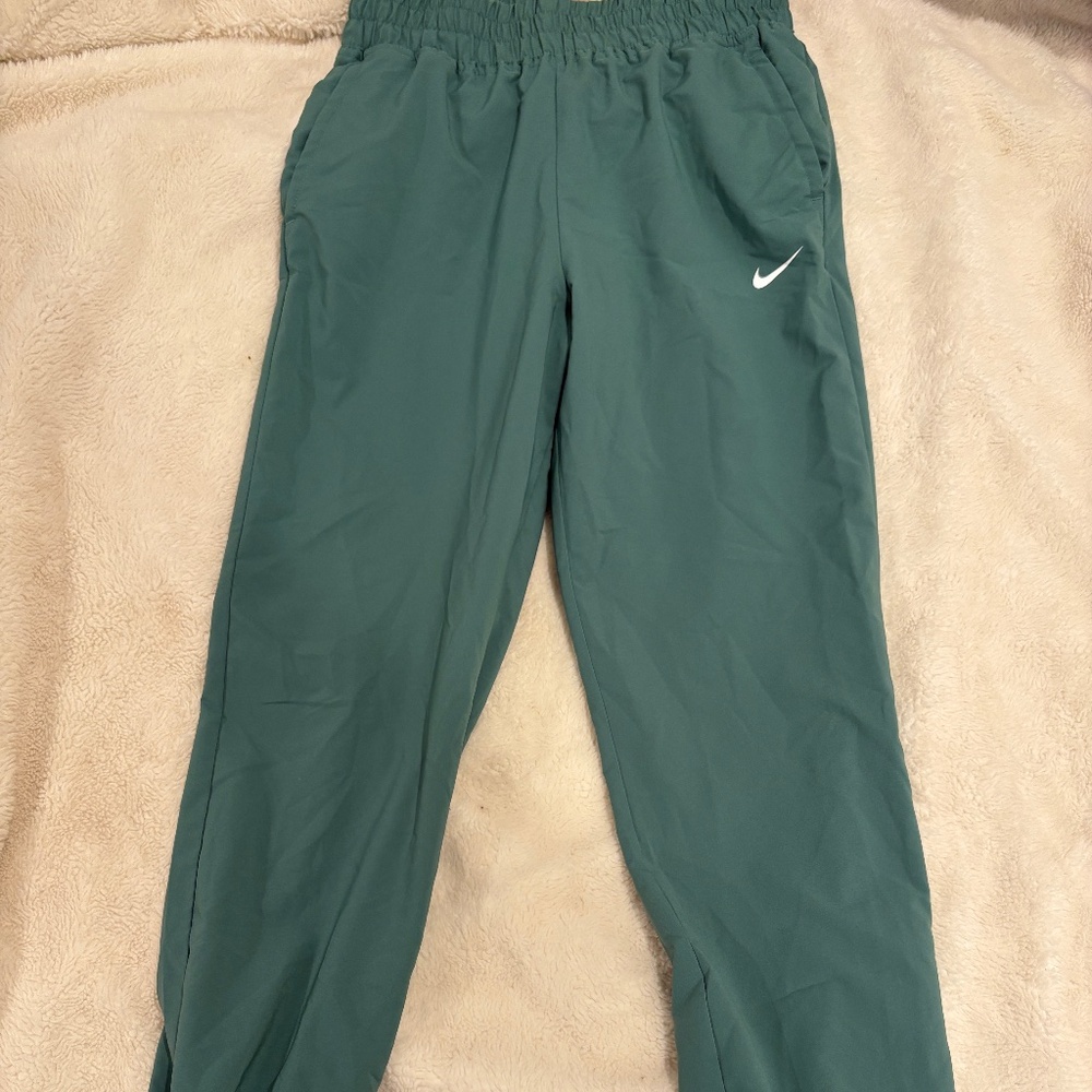 Nike joggers